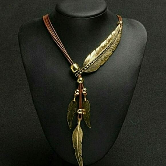 Gold Feather Boho Rhinestone Necklace - Picture 1 of 3